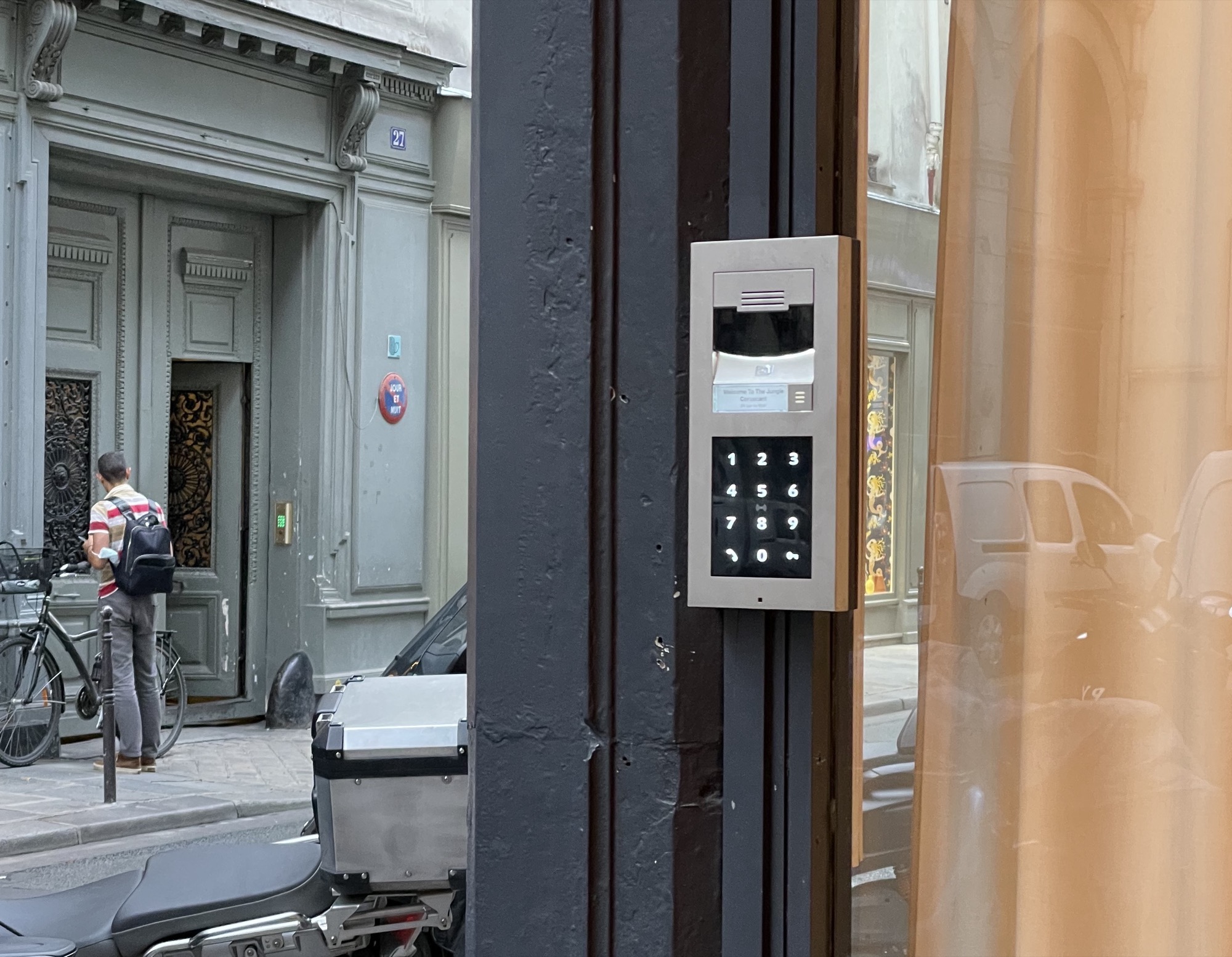 Interphone 2N IP Verso avec clavier et lecteur de badges